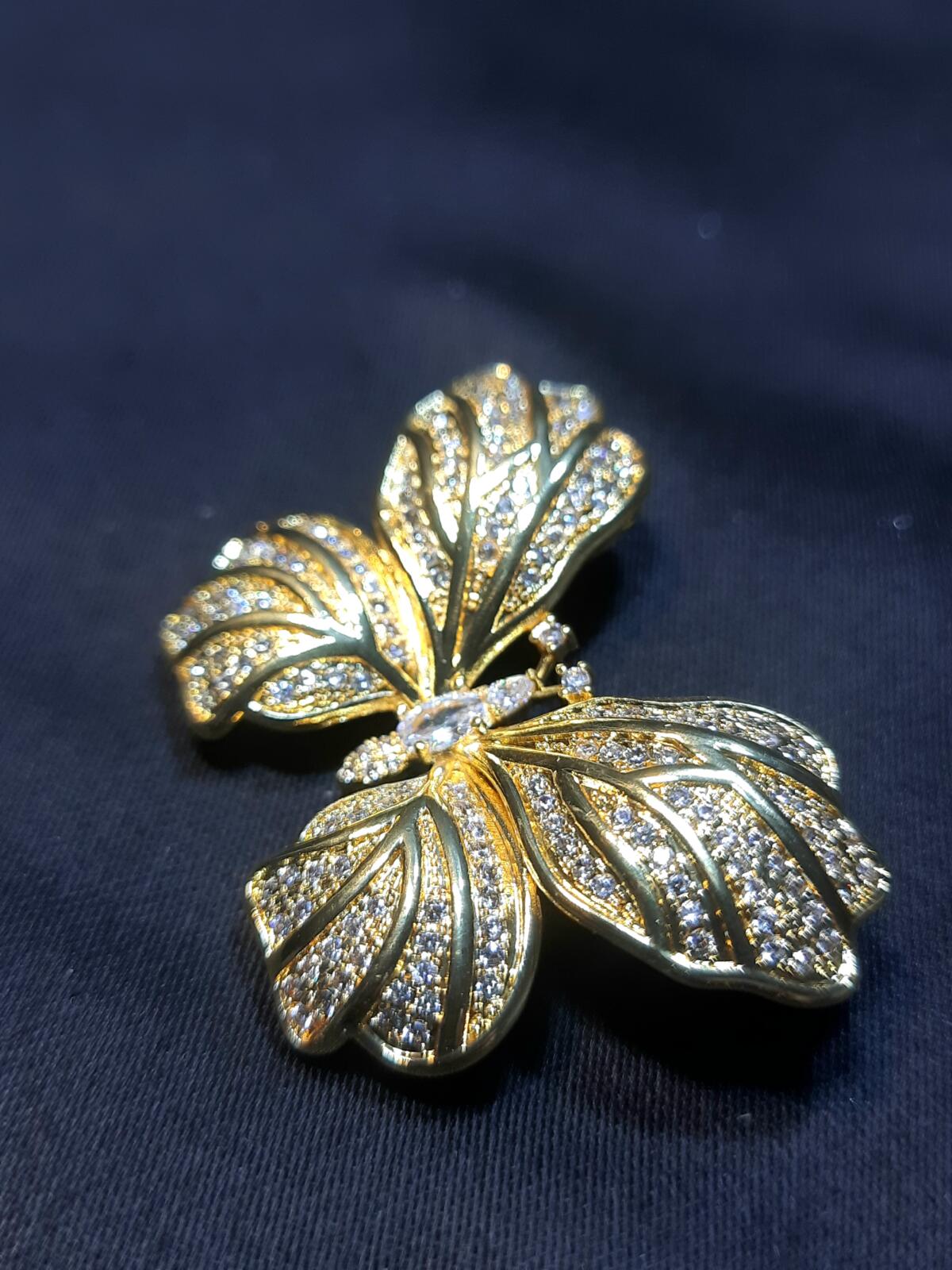 kz diamond cut Hizab pin